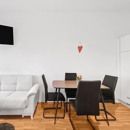 Tabor Strasse Apartment Wenen Buitenkant foto